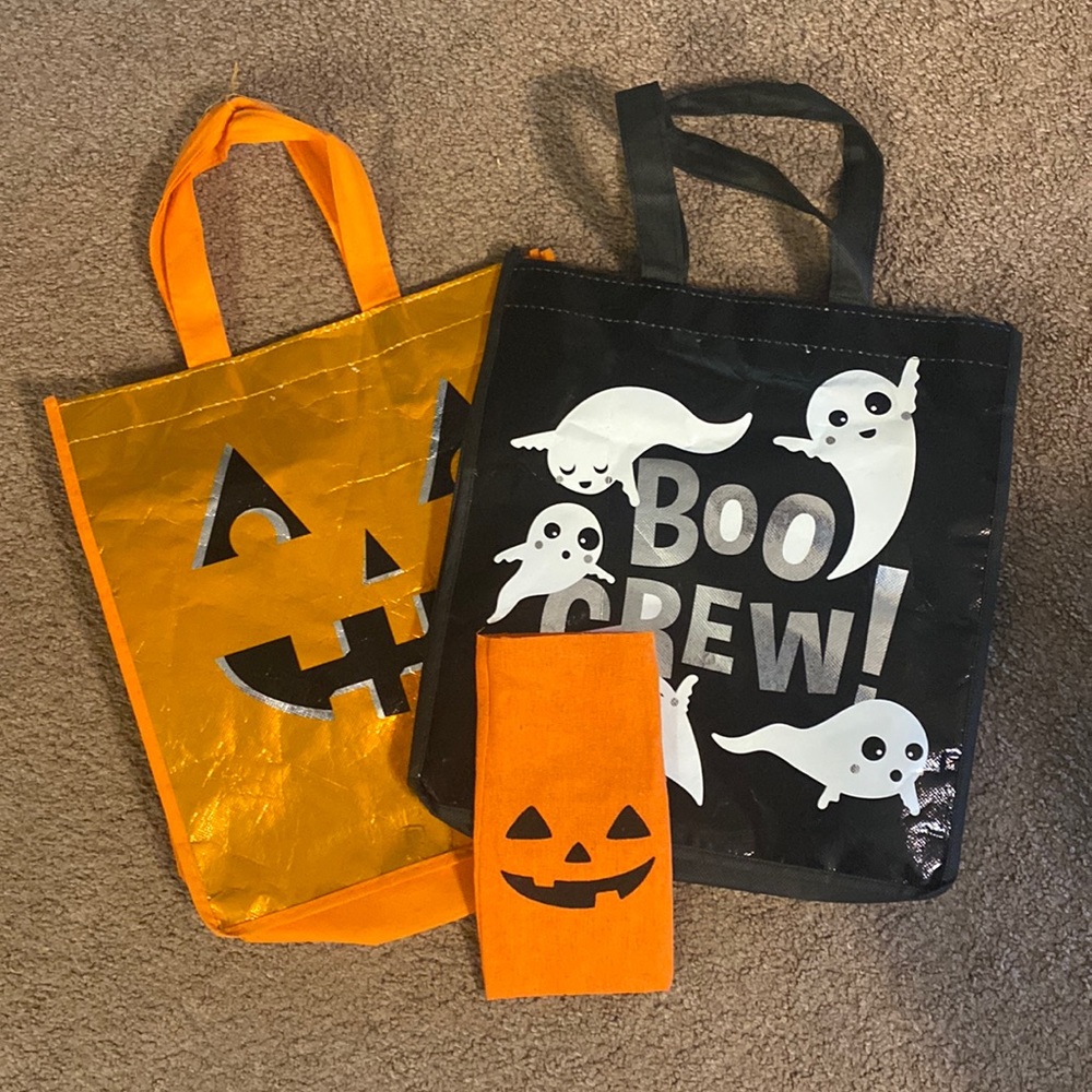 Bundle of 3 Halloween bags